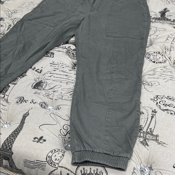 💥 Democracy Women's Absolution High Rise Joggers - Picture 6 of 13